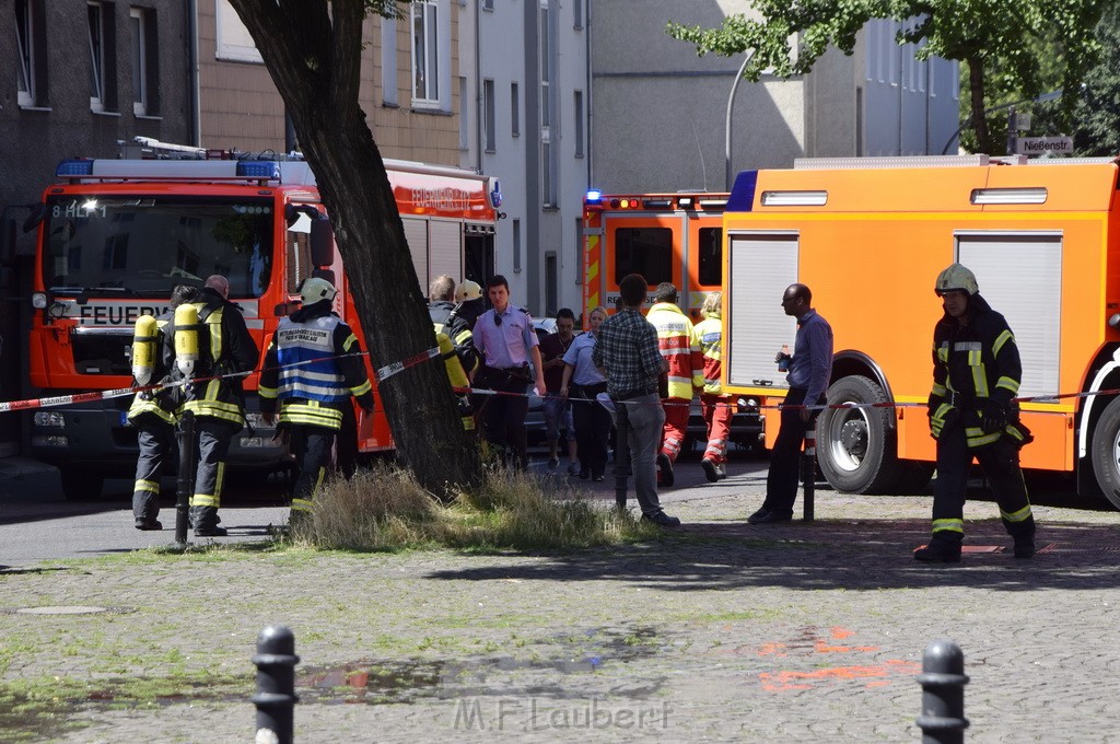 Explo Feuer 2 Koeln Kalk Hoefestr P093.JPG - Miklos Laubert